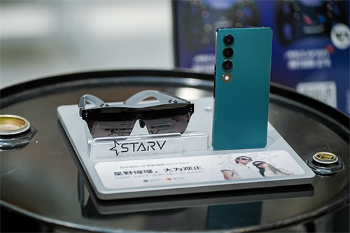 星纪魅族助力亚洲模拟赛车锦标赛及共筑科技与速度盛宴）